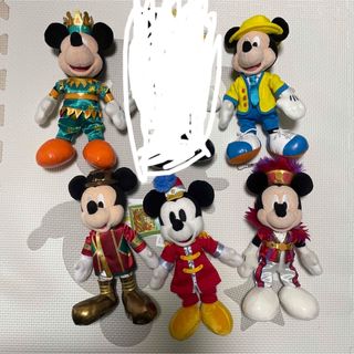 ディズニー(Disney)のミッキー　ぬいぐるみバッチ　ディズニーリゾート　限定　希少(キャラクターグッズ)