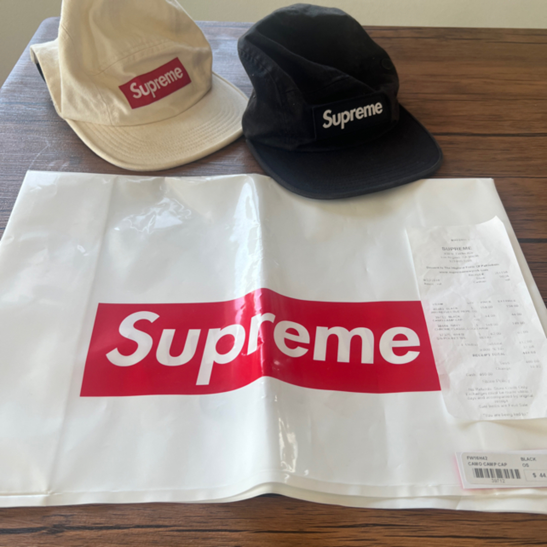 Supreme - supreme キャップ ブラック、ホワイト2点セット ショッパー