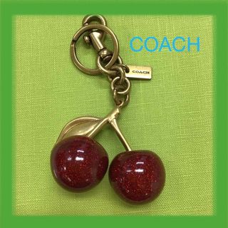 COACH - COACHコーチチェリーバッグチャームKB2314の通販 by COACH - COACHコーチチェリーバッグチャームKB2314の通販 by