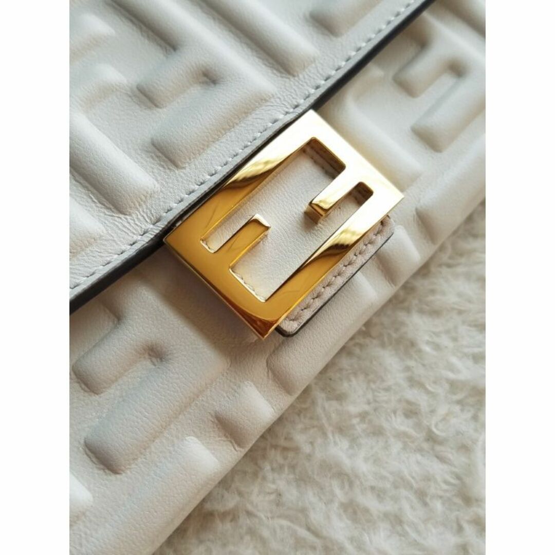 フェンディ FENDI コンチネンタル長財布