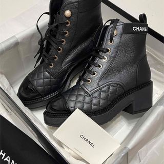 【シャネル】CHANEL レースアップローヒールブーツ　39