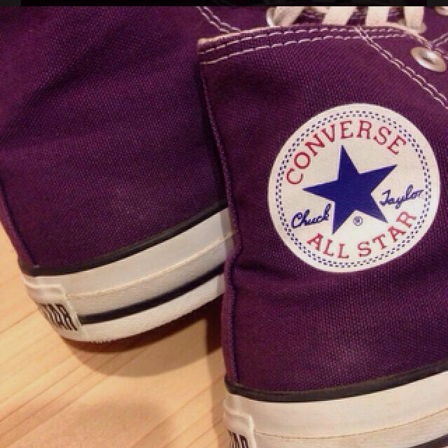 CONVERSE(コンバース)のコンバース★紫ハイカット25センチ レディースの靴/シューズ(スニーカー)の商品写真