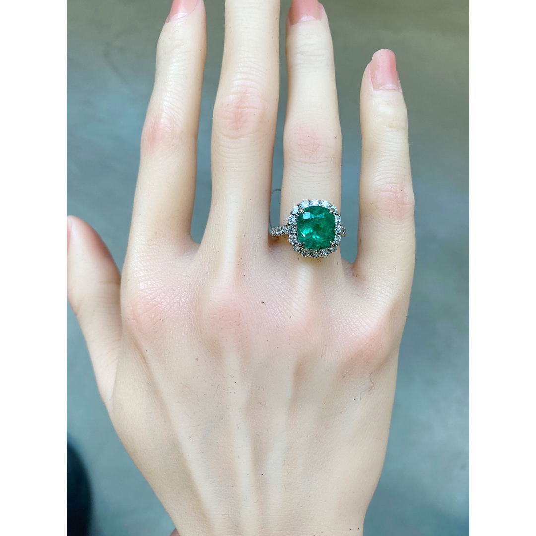 8.8g★4.74ct★✨エメラルド1.15ctダイヤモンドプラチナリング指輪 レディースのアクセサリー(リング(指輪))の商品写真