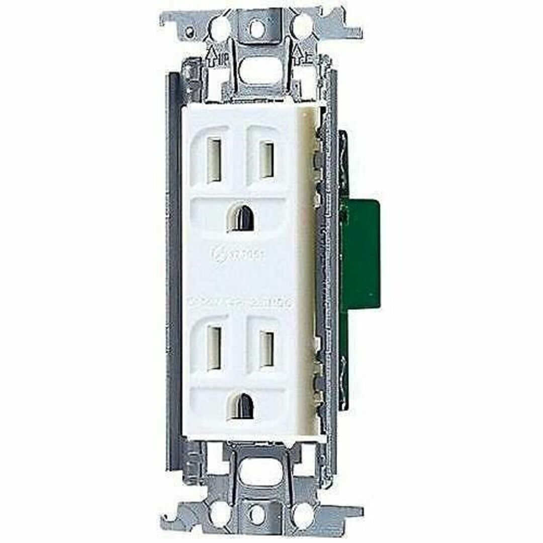 埋込接地ダブルコンセント 金属枠付 ホワイト WTF13123WK 2個セット インテリア/住まい/日用品のインテリア/住まい/日用品 その他(その他)の商品写真