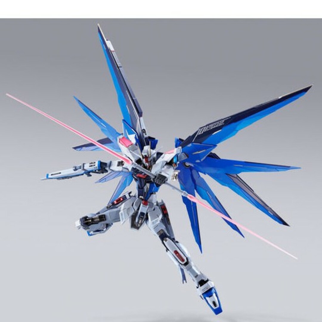 フリーダムガンダム CONCEPT 2 SNOW SPARKLE Ver.プラモデル