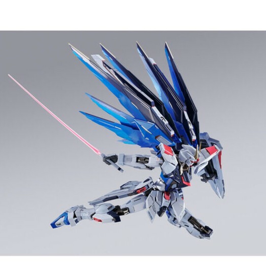 フリーダムガンダム CONCEPT 2 SNOW SPARKLE Ver.プラモデル