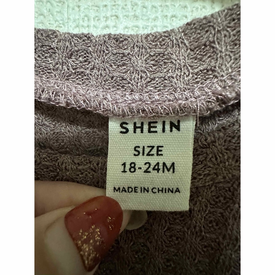 SHEIN(シーイン)のSHEIN ワッフルニットワンピース キッズ/ベビー/マタニティのキッズ服女の子用(90cm~)(ワンピース)の商品写真