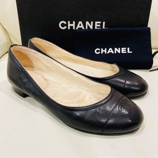 シャネル(CHANEL)のCHANEL バレエシューズ　36 1/2 黒　23cm  ファー　バレリーナ(バレエシューズ)