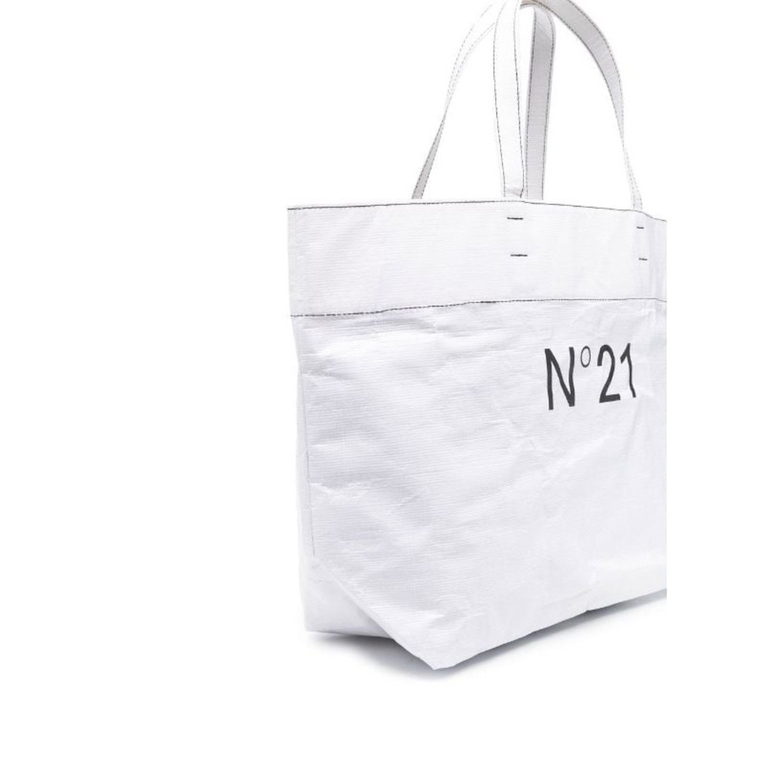 【新品未使用】ヌメロヴェントゥーノ　N°21 バッグ　ホワイト
