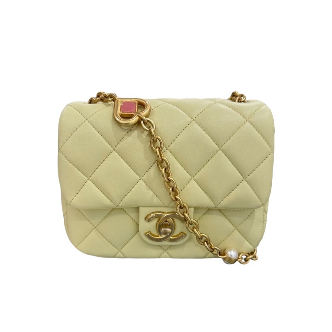 CHANEL - シャネル CHANEL ミニマトラッセ18 イエロー/ゴールド金具