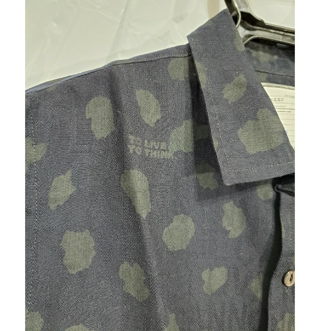 SHAREEF(シャリーフ)の未使用　SHAREEF　オリジナルカモ柄　ジャガード　ロングスリーブシャツ メンズのトップス(シャツ)の商品写真