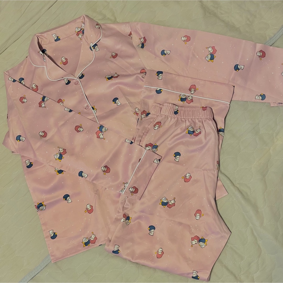 GU(ジーユー)のGU キキララ パジャマ M ピンク リトルツインスターズ レディースのルームウェア/パジャマ(パジャマ)の商品写真