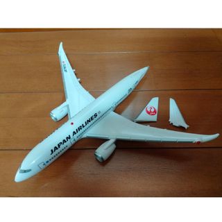 JAL ミニチュア模型 旅客機 おもちゃの通販 by カピバラ's shop｜ラクマ