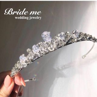 ヴェラウォン(Vera Wang)のbride me ティアラ(ヘッドドレス/ドレス)