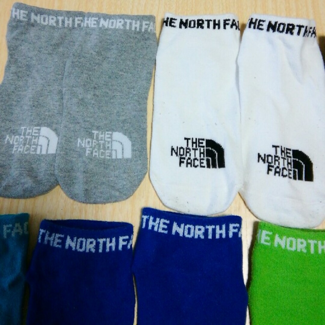 THE NORTH FACE(ザノースフェイス)のTHE NORTH FACE キッズアンクルソックス 19~21㎝ キッズ/ベビー/マタニティのこども用ファッション小物(靴下/タイツ)の商品写真