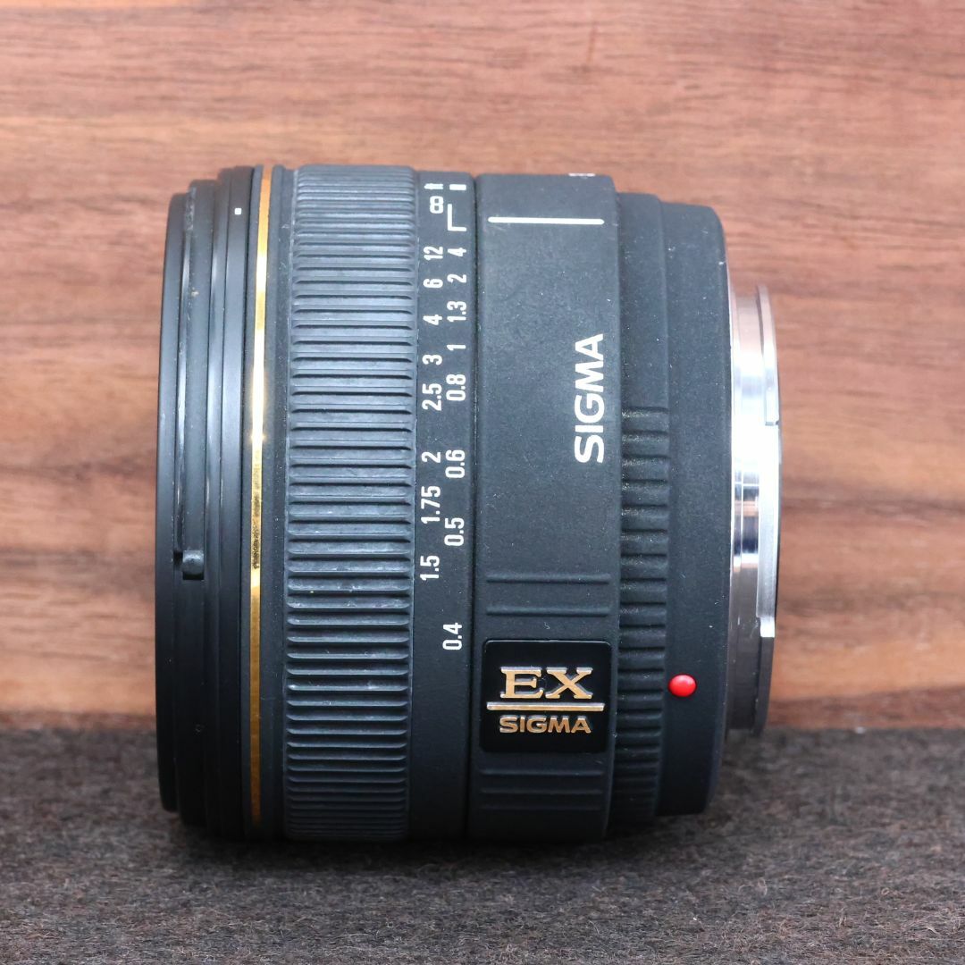 SIGMA(シグマ)のSIGMA 30mm F1.4 DC ソニーミノルタ用 Aマウント 単焦点レンズ スマホ/家電/カメラのカメラ(レンズ(単焦点))の商品写真