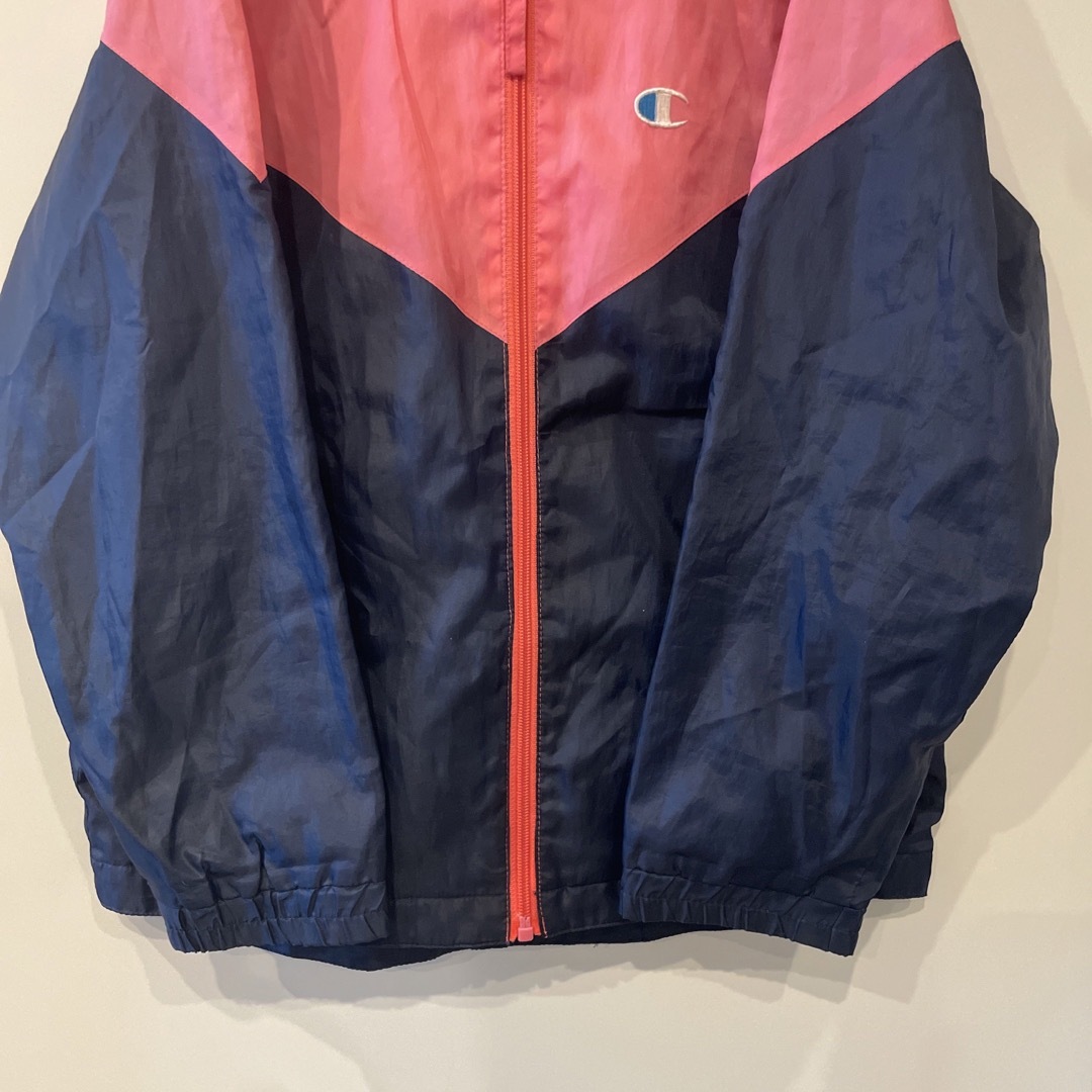 Champion(チャンピオン)の【人気】チャンピオン　ジャンバー　シャカシャカ　ナイロン キッズ/ベビー/マタニティのキッズ服女の子用(90cm~)(ジャケット/上着)の商品写真