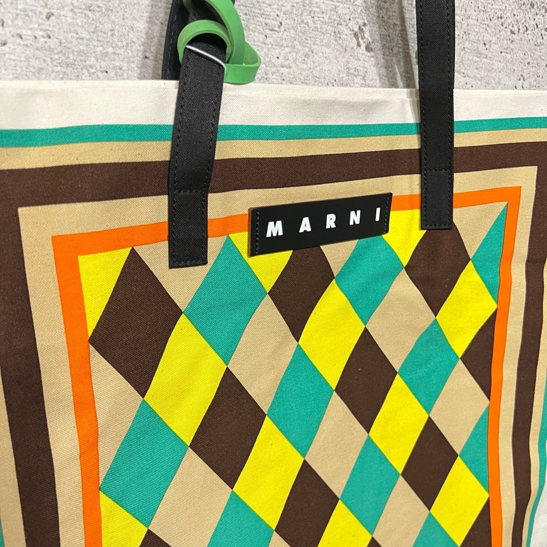 Marni(マルニ)の新品　MARNI マルニフラワーカフェ　バンダナトートバッグ　ゴールドブラウン レディースのバッグ(トートバッグ)の商品写真