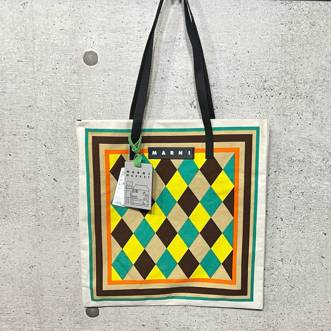 新品　MARNI マルニフラワーカフェ　バンダナトートバッグ　ゴールドブラウン