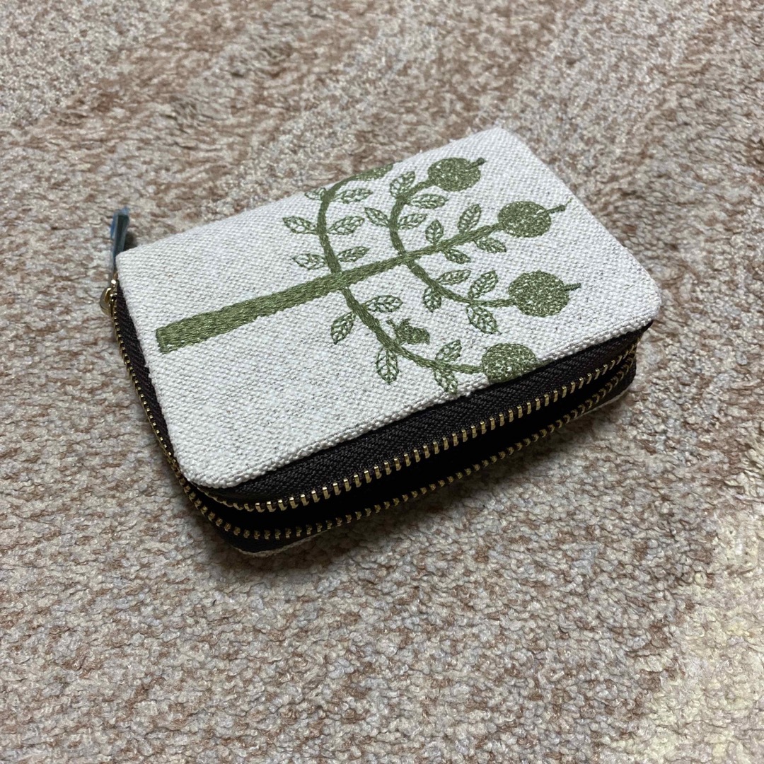 mina perhonen(ミナペルホネン)のミナペルホネン　リンゴ財布　ハンドメイド ハンドメイドのファッション小物(財布)の商品写真