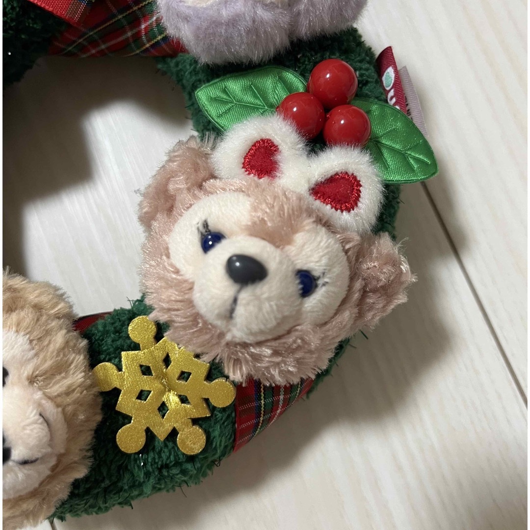 ダッフィー(ダッフィー)の【美品❗️】Duffy ダッフィー クリスマス 2018 リース エンタメ/ホビーのおもちゃ/ぬいぐるみ(キャラクターグッズ)の商品写真