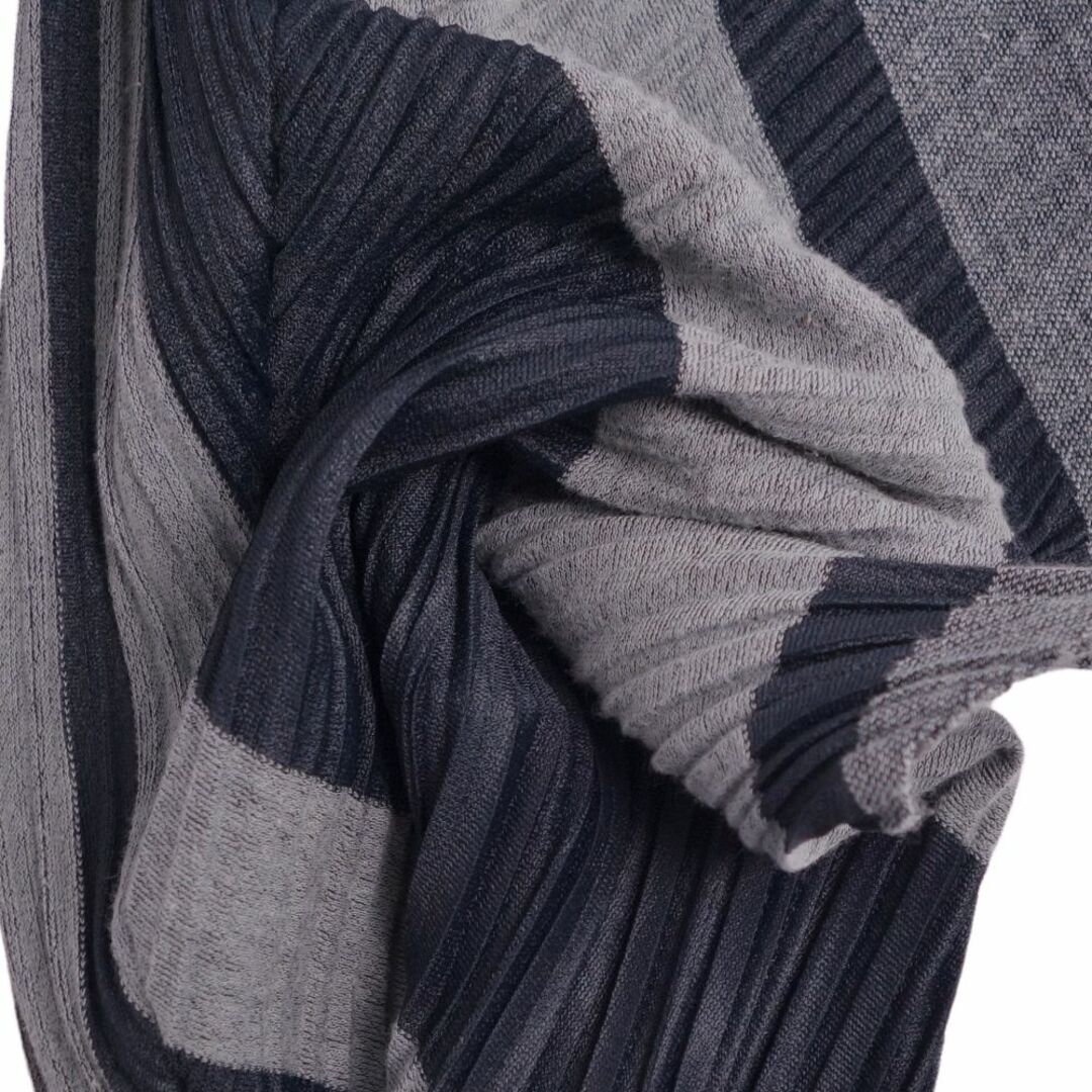 PLEATS PLEASE ISSEY MIYAKE(プリーツプリーズイッセイミヤケ)の美品 プリーツプリーズ イッセイミヤケ PLEATS PLEASE パンツ ロングパンツ プリーツ ストライプ ボトムス レディース 1(S相当) グレー/ブラック レディースのパンツ(その他)の商品写真