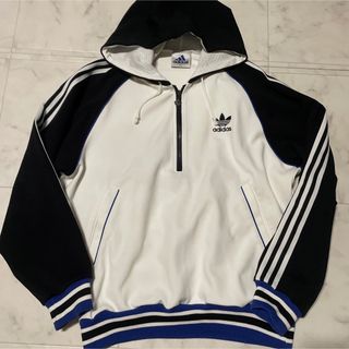 未使用 adidas ジャージ ロゴ ワッペン 裾ボタン開閉