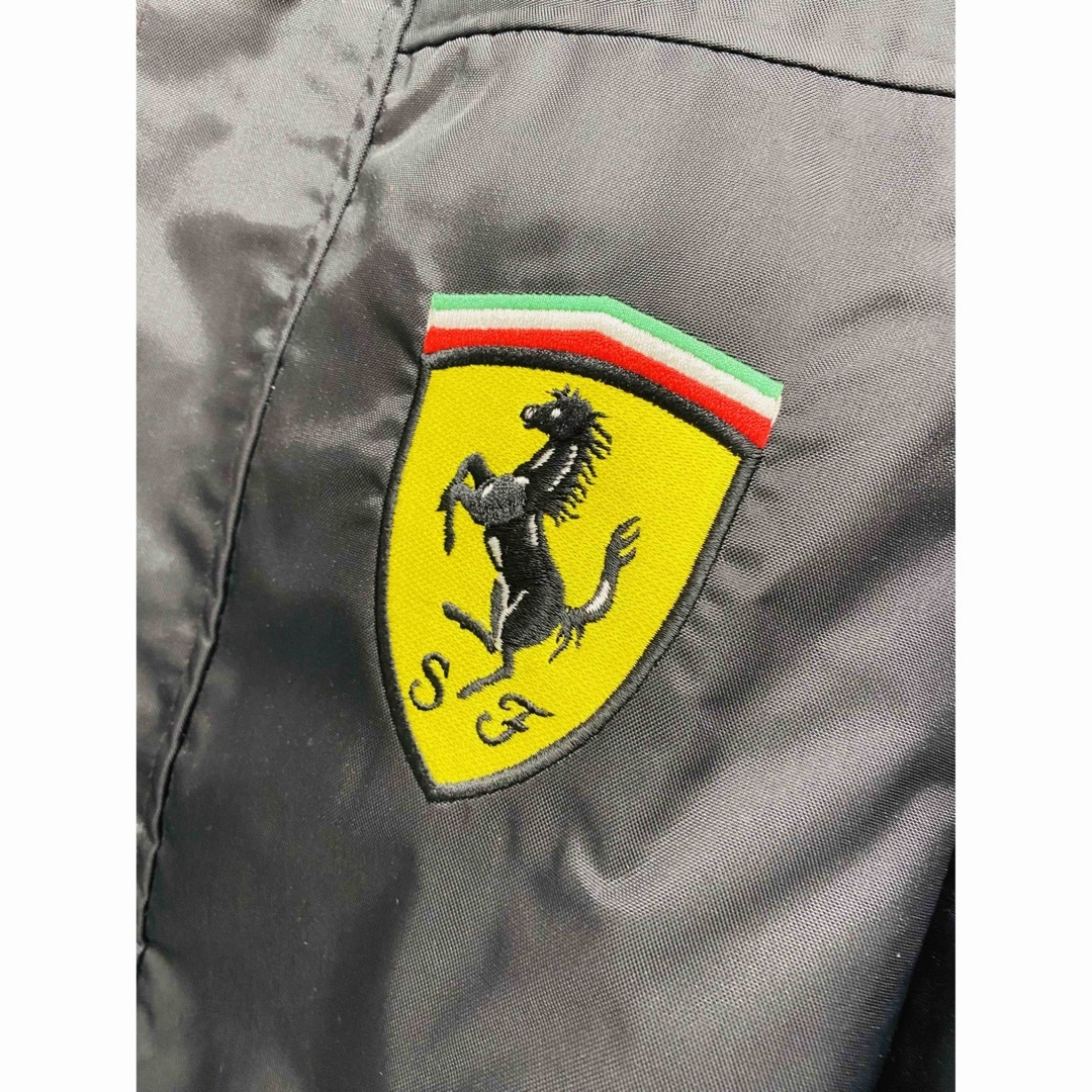 Ferrari(フェラーリ)のフェラーリオフィシャルプロダクツ　ベンチコート エンタメ/ホビーのコレクション(その他)の商品写真