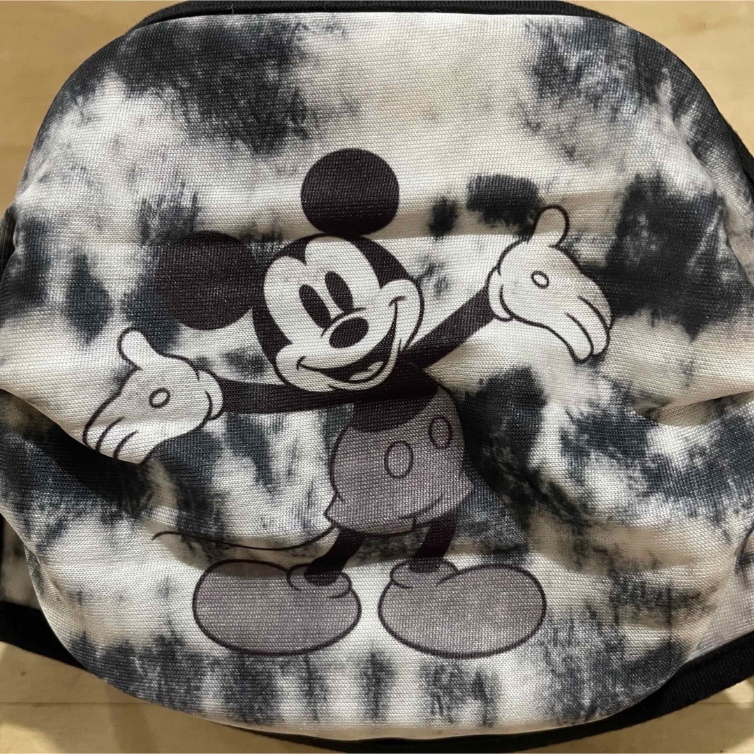 Disney(ディズニー)の【3枚セット】ミッキーマウス マスク Mickey Mouse Lサイズ インテリア/住まい/日用品の日用品/生活雑貨/旅行(その他)の商品写真