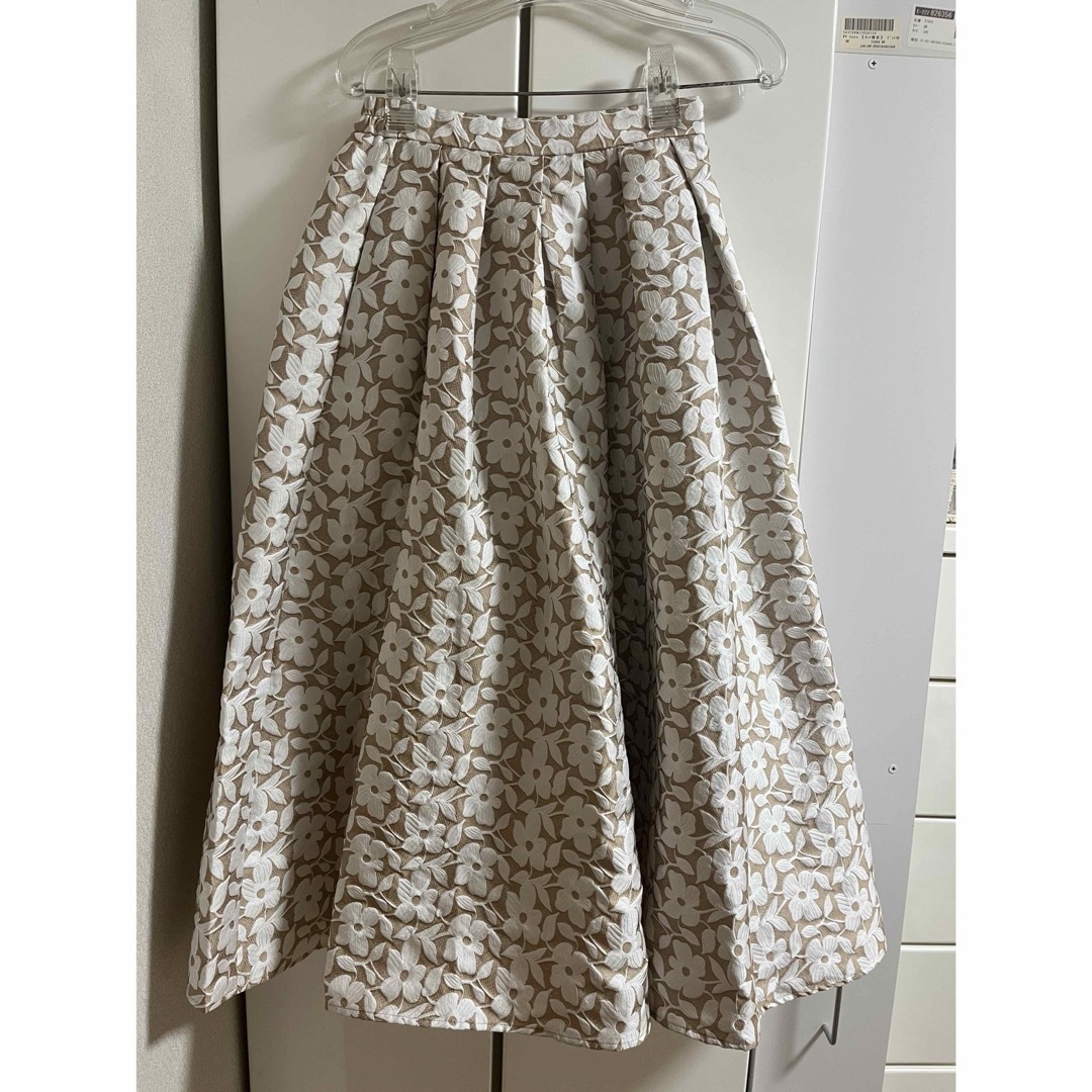 セブンテンバイミホカワヒト　seventen ジャガード花柄スカート レディースのスカート(ロングスカート)の商品写真