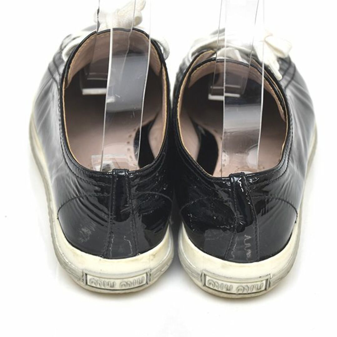miumiu(ミュウミュウ)のミュウミュウ ロゴメタルトゥ エナメル スニーカー 35(約22cm) レディースの靴/シューズ(スニーカー)の商品写真