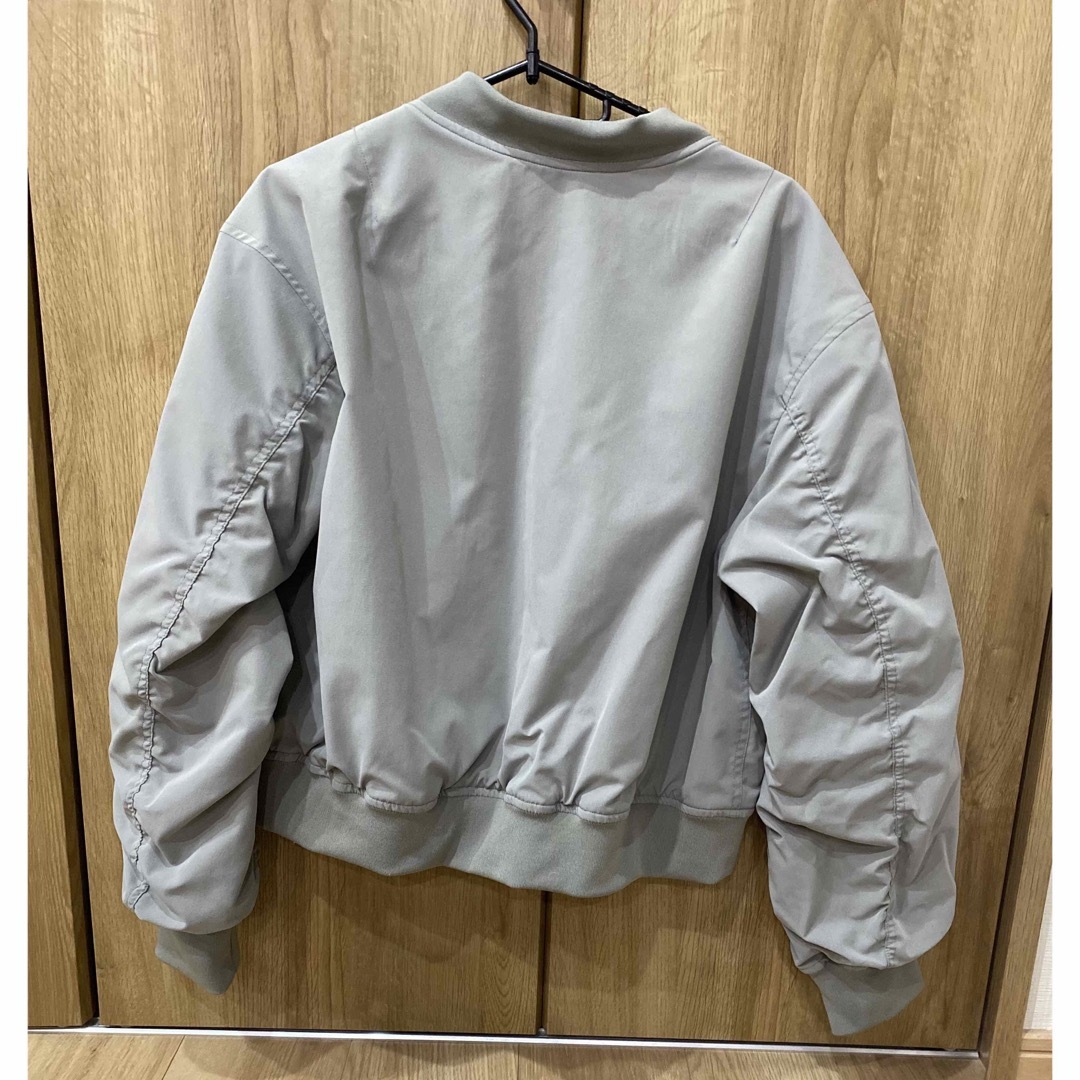 GU(ジーユー)のGU MA-1 レディースのジャケット/アウター(ブルゾン)の商品写真