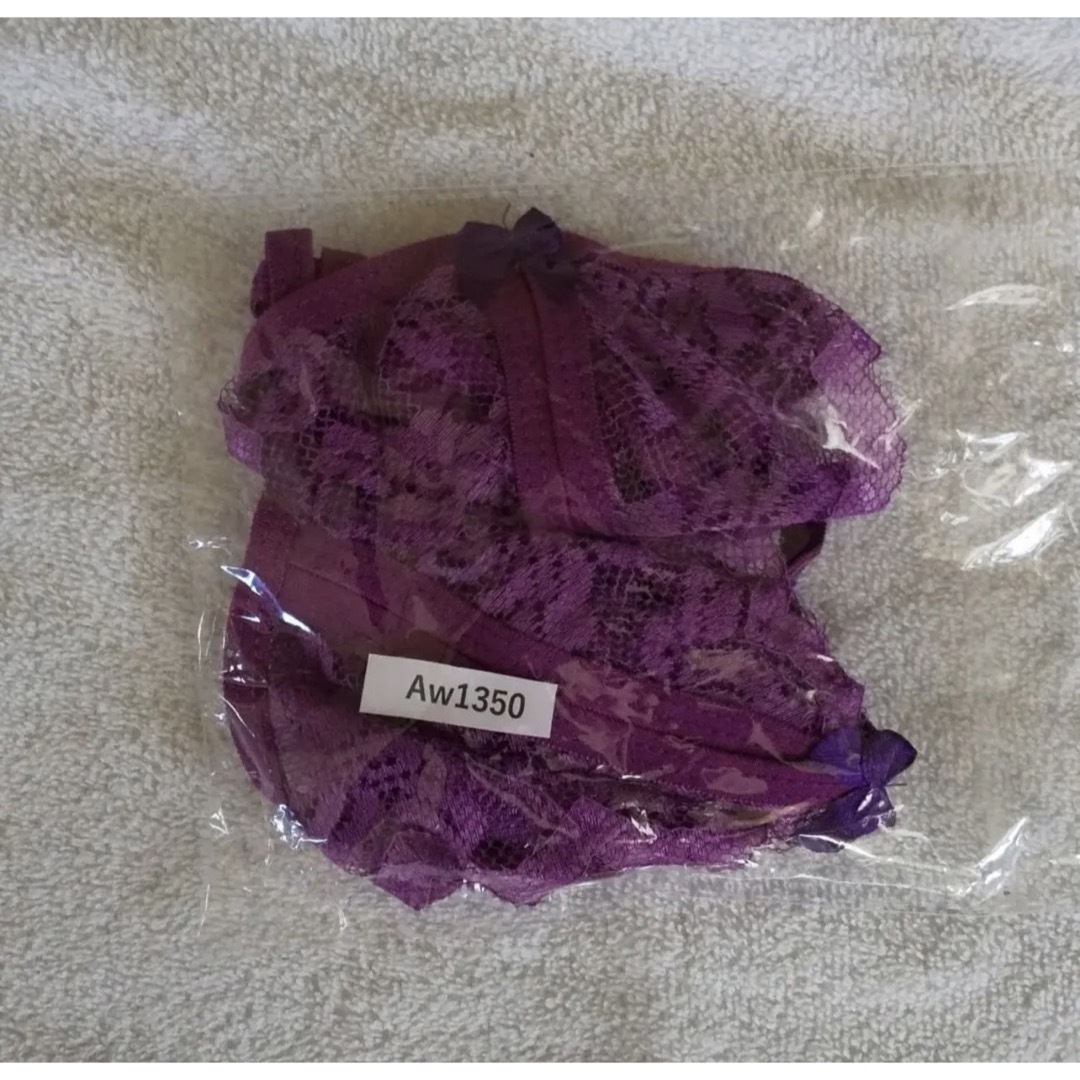 紫★ 穴開き下着 セクシーランジェリーレースセット レディースの下着/アンダーウェア(ブラ&ショーツセット)の商品写真