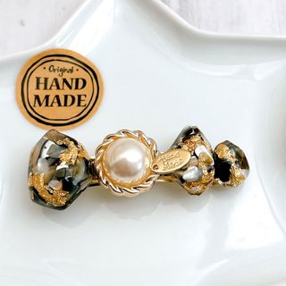 ハンドメイド　レジン　シェルバレッタ　金箔　メタルパーツ　ヘアクリップ (バレッタ/ヘアクリップ)