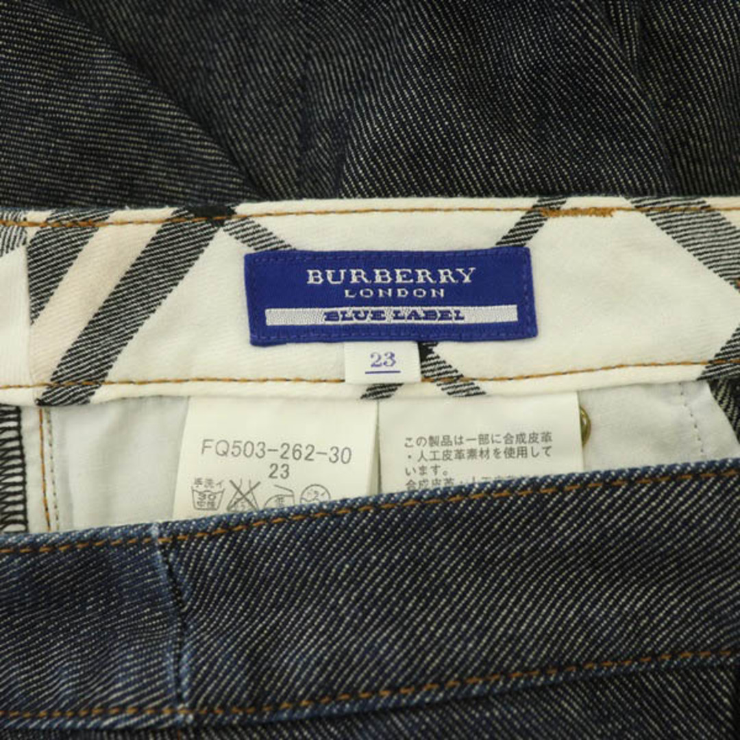 BURBERRY BLUE LABEL(バーバリーブルーレーベル)のバーバリーブルーレーベル デニムパンツ ジーンズ 裾チェック クロップド レディースのパンツ(デニム/ジーンズ)の商品写真