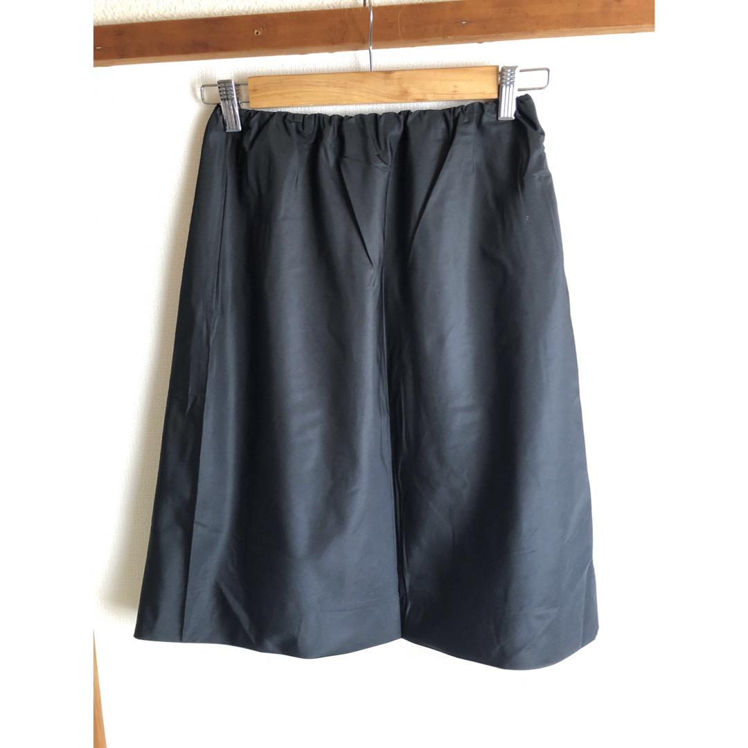 COMME CA ISM(コムサイズム)の最終価格【COMME CA ISM】ブラック　ナイロン素材　スカート　L 美品 レディースのスカート(ひざ丈スカート)の商品写真