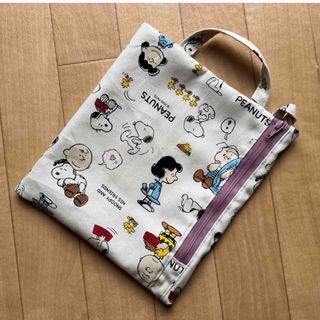 スヌーピー(SNOOPY)のスヌーピー  ハンドメイド★チャックタイプ持ち手付きミニ巾着袋　整理ポーチ(ポーチ)