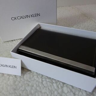 カルバンクライン(Calvin Klein)の【新品/本物】Calvin Klein 二つ折り財布/チョコ ￥19,800(折り財布)