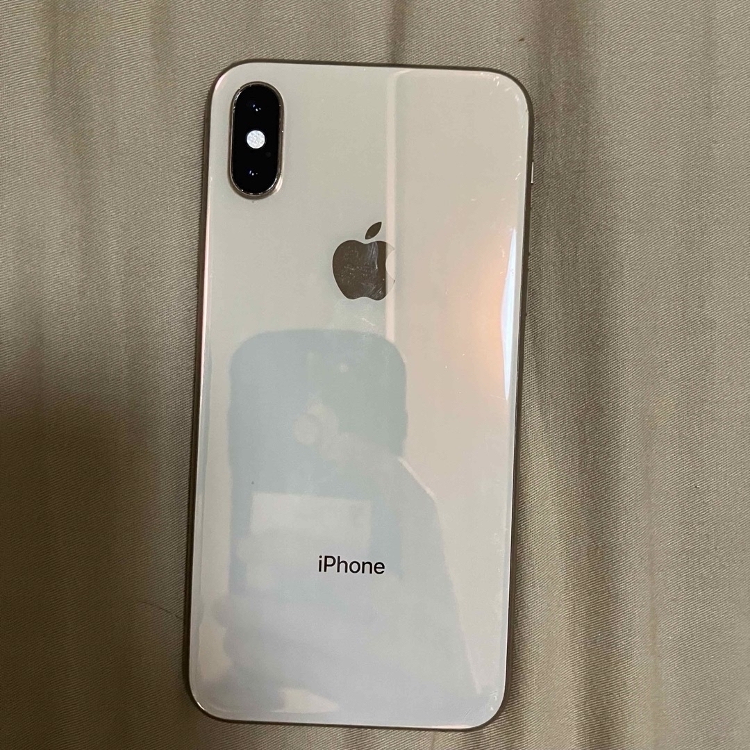 iPhone(アイフォーン)のiPhoneXS ピンクゴールド 64GB スマホ 中古 スマホ/家電/カメラのスマートフォン/携帯電話(スマートフォン本体)の商品写真