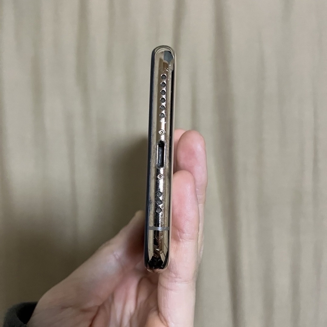 iPhone(アイフォーン)のiPhoneXS ピンクゴールド 64GB スマホ 中古 スマホ/家電/カメラのスマートフォン/携帯電話(スマートフォン本体)の商品写真