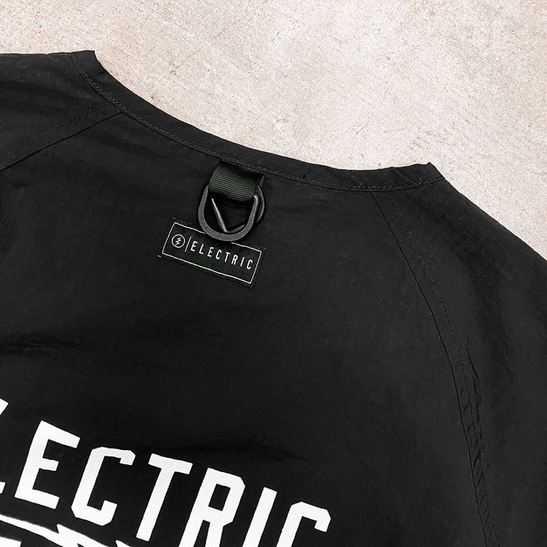 ELECTRIC(エレクトリック)のELECTRIC × CAPTAINS HELM SQUAD JKT メンズのジャケット/アウター(ナイロンジャケット)の商品写真