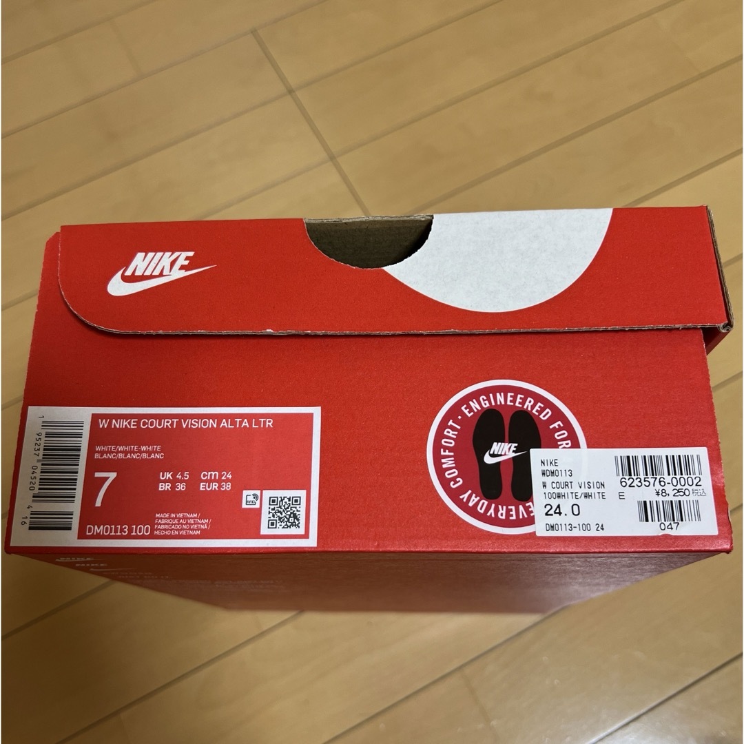 NIKE(ナイキ)のNIKE W COURT VISION ALTA LTR レディースの靴/シューズ(スニーカー)の商品写真