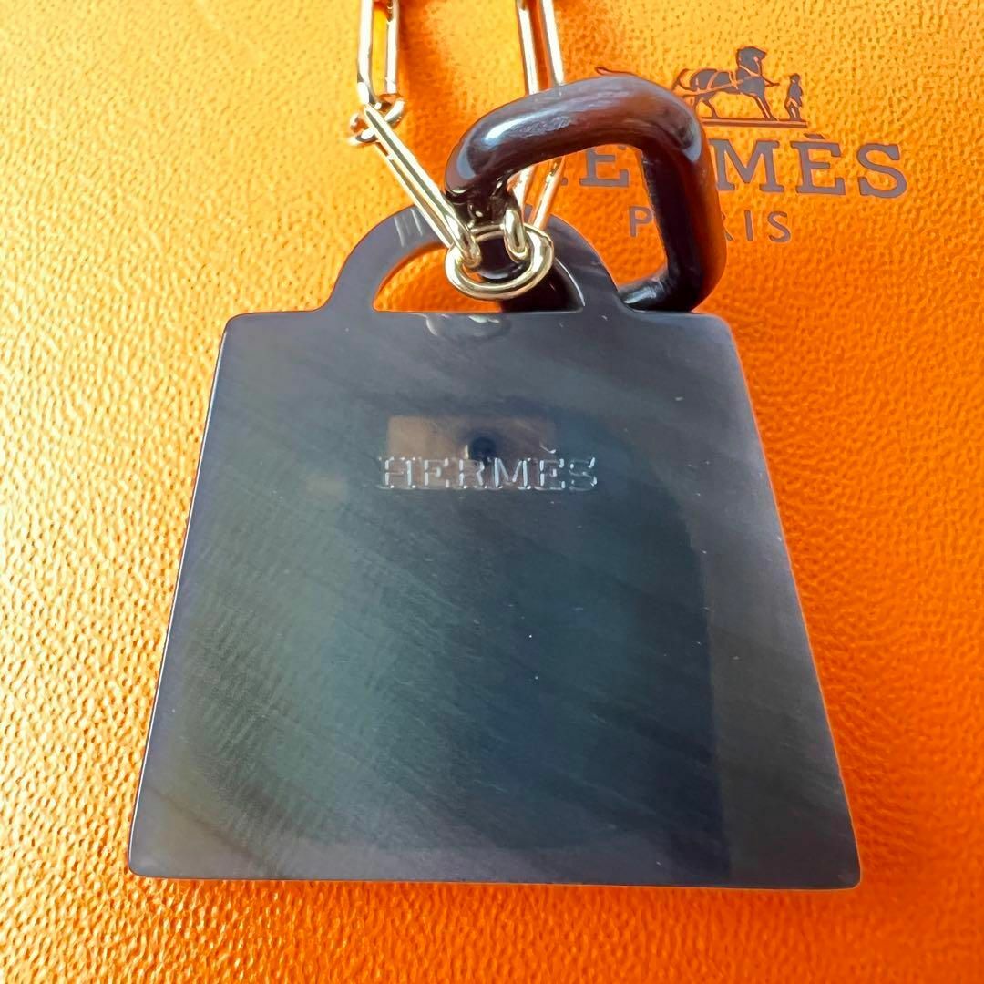 Hermes(エルメス)の未使用 HERMES ロングネックレス アミュレット フュージョン ケリー GM レディースのアクセサリー(ネックレス)の商品写真