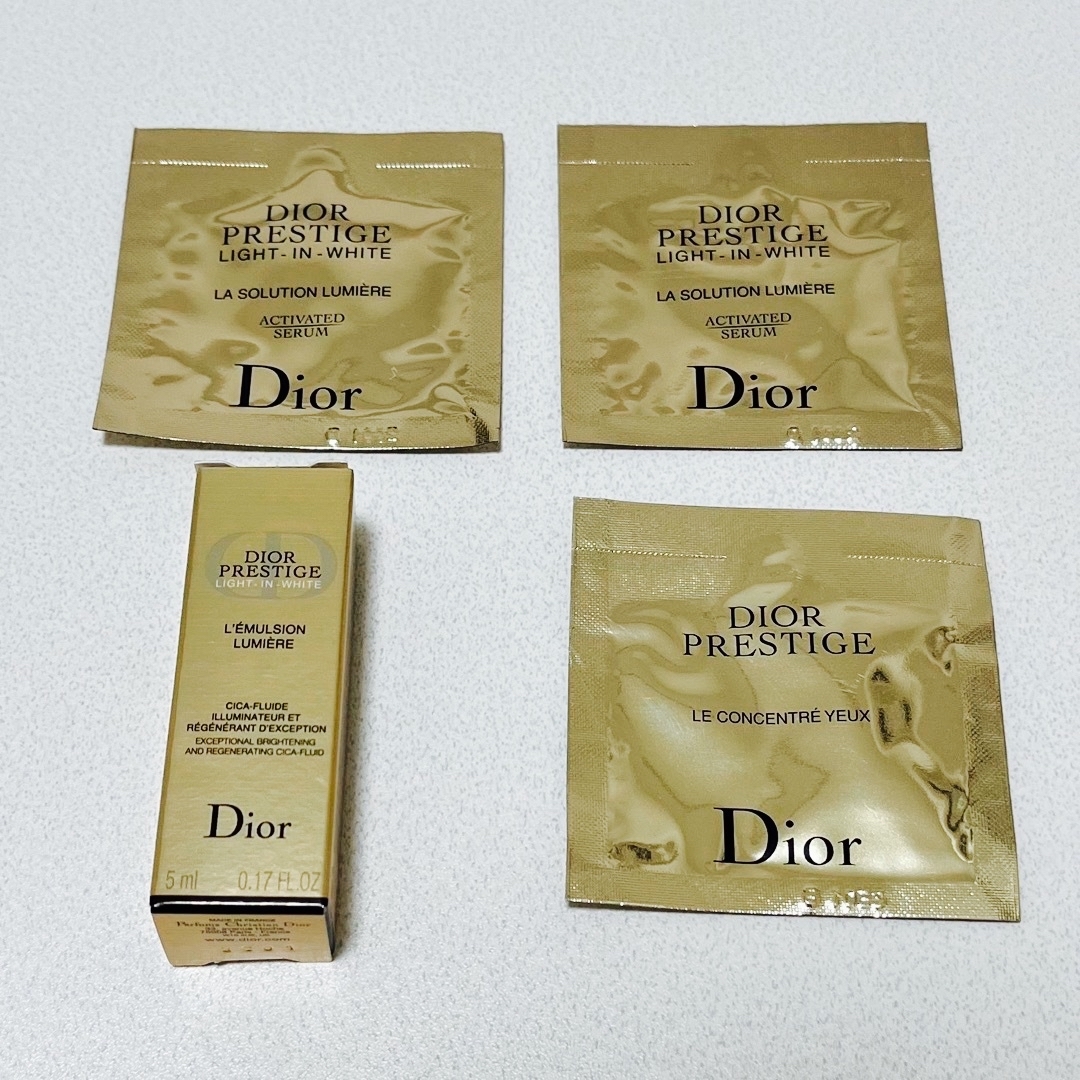Dior(ディオール)の《試供品》Dior プレステージ ホワイトライン　セット コスメ/美容のキット/セット(サンプル/トライアルキット)の商品写真