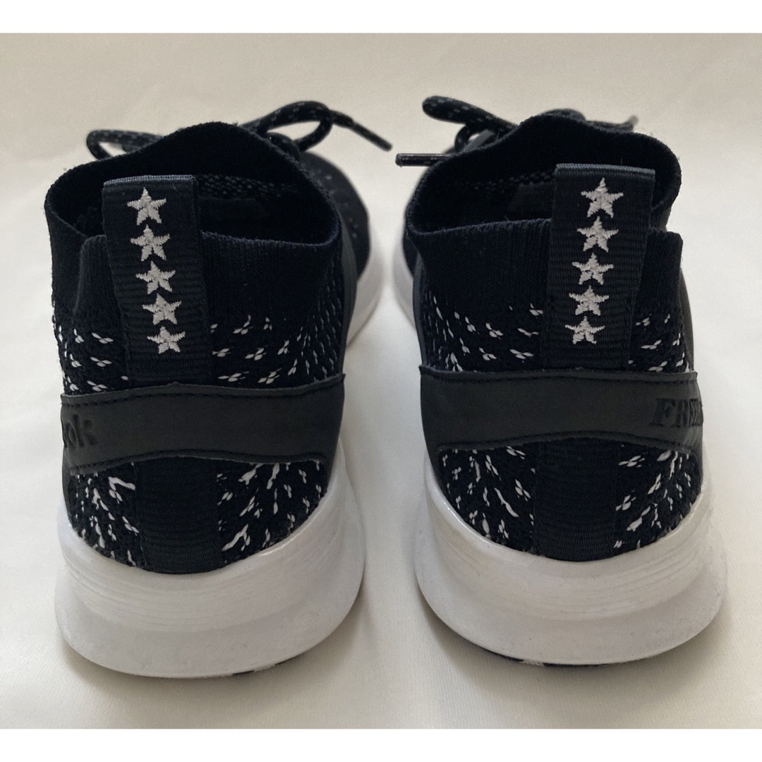 Reebok(リーボック)の【美品】REEBOK  ZOKU RUNNER ULTK IS 25.0㎝ メンズの靴/シューズ(スニーカー)の商品写真