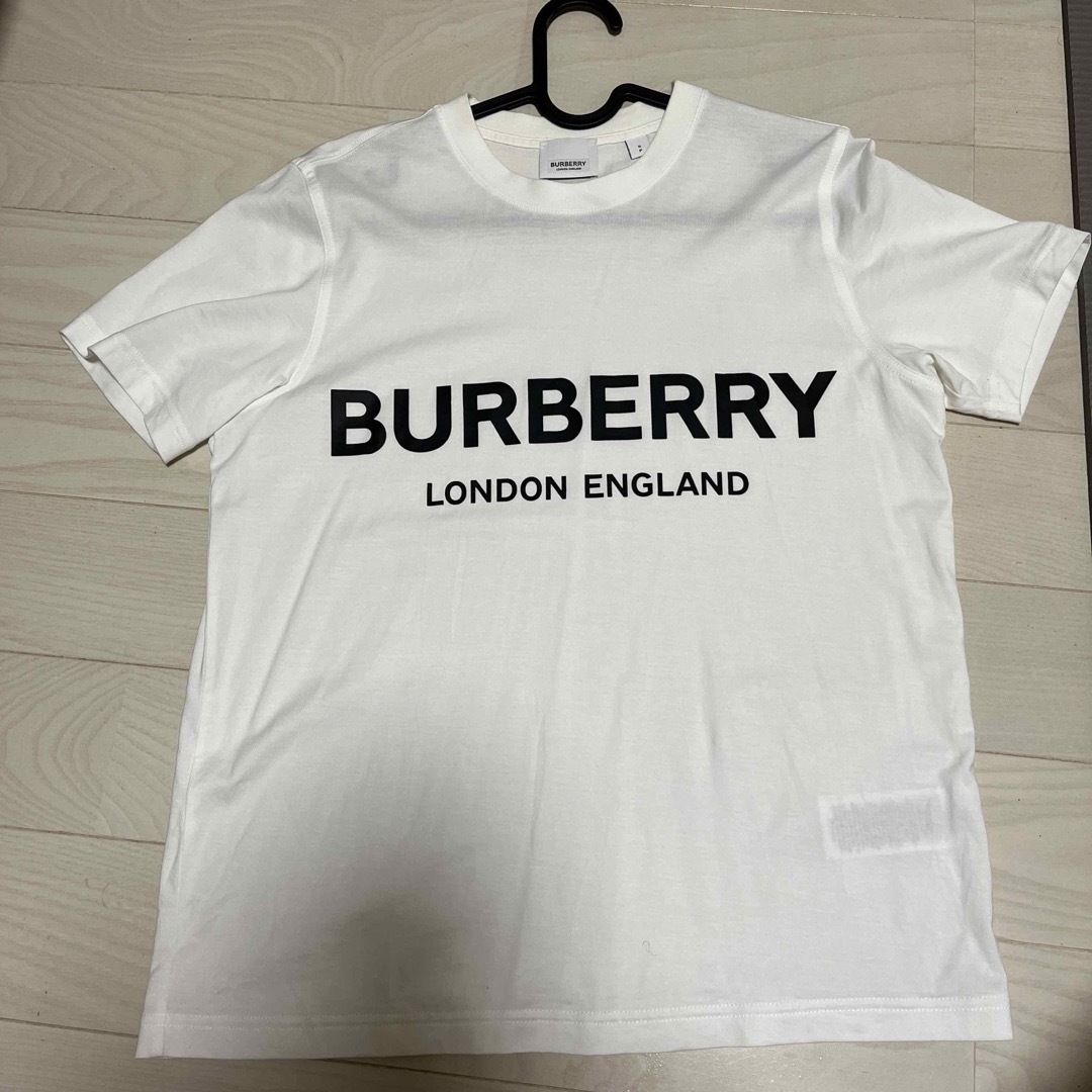 BURBERRY(バーバリー)の【２度目の値下げ】バーバリーティシャツ レディースのトップス(Tシャツ(半袖/袖なし))の商品写真