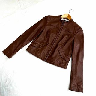 ニジュウサンク(23区)の【美品】23区 ラムレザージャケット ブラウン　高級　細身(ライダースジャケット)