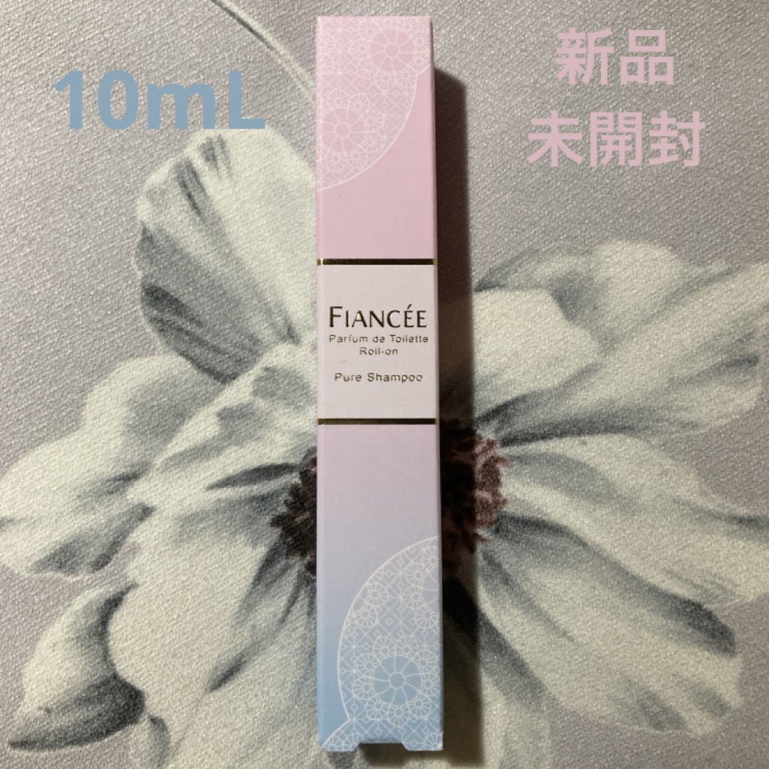 FIANCEE(フィアンセ)のフィアンセ パルファンドトワレ ロールオン ピュアシャンプーの香り 10mL コスメ/美容の香水(香水(女性用))の商品写真