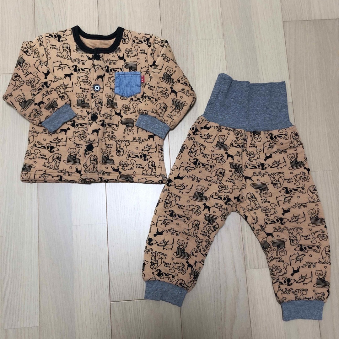 キルトパジャマ　90cm  いぬ　ねこ　茶系　オレンジ系 キッズ/ベビー/マタニティのキッズ服男の子用(90cm~)(パジャマ)の商品写真