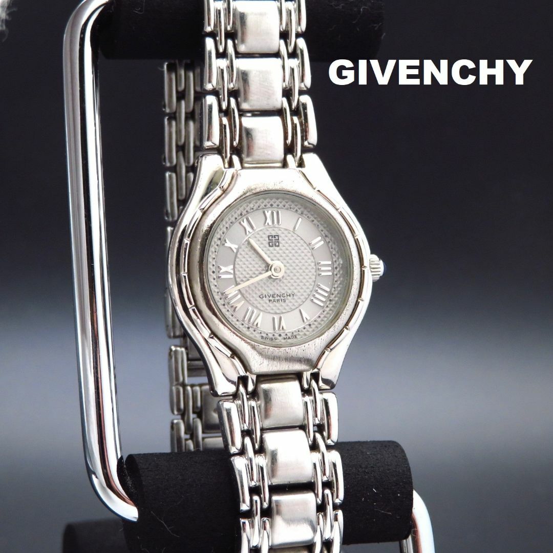 GIVENCHY(ジバンシィ)のGIVENCHY 腕時計 ローマン シルバー スイス製 レディースのファッション小物(腕時計)の商品写真